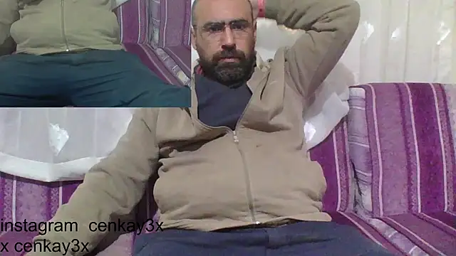 Snapshot of masculine_bear_daddy chatting on 02/17/25, 03:42 masculine bear daddy online show from 02/17/25, 03:42