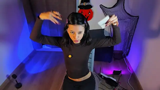 NanaRott online show from 10/25/25, 11:21