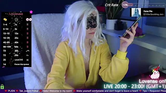 strawberry muffin online show from 12/20/24, 07:17