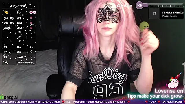 strawberry muffin online show from 02/07/25, 08:53