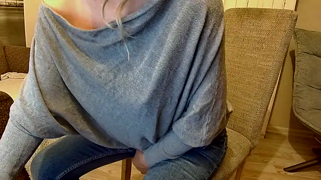 mesexylady34 online show from 10/11/25, 06:17