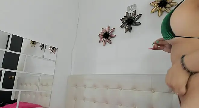 Snapshot of sarita_loven chatting on 03/05/25, 11:06 sarita loven online show from 03/05/25, 11:06