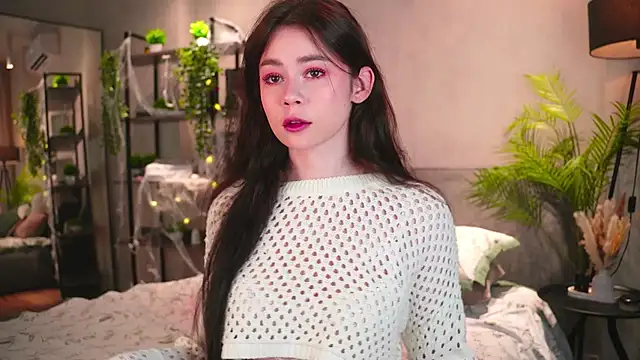 AuroraMari online show from 11/08/25, 11:25