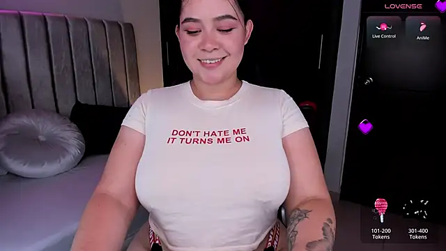 Snapshot of daniela_hornny chatting on 02/21/25, 03:34 daniela hornny online show from 02/21/25, 03:34