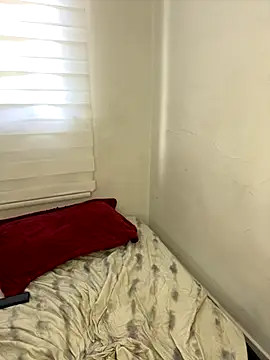 Liamiler01  online show from 09/25/25, 01:37