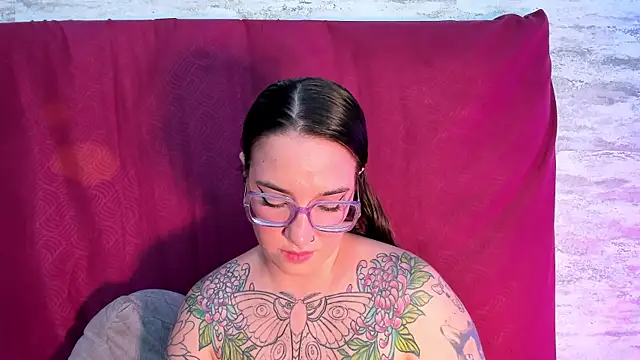 Snapshot of DEVA_BLUE_ chatting on 03/15/25, 02:24 DEVA BLUE online show from 03/15/25, 02:24