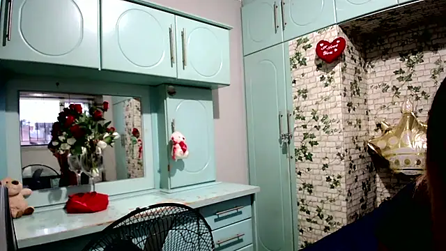 Indian candy9 online show from 11/10/25, 04:17