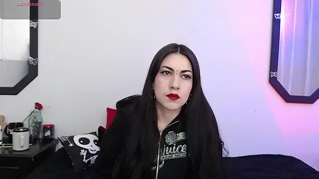 Amy Aloqua online show from 09/30/25, 03:28