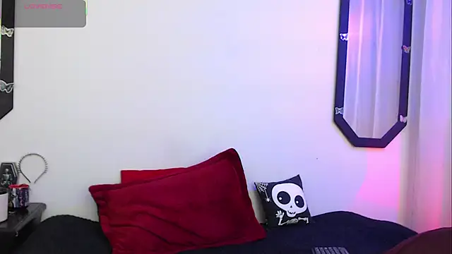 Amy Aloqua online show from 10/24/25, 03:19