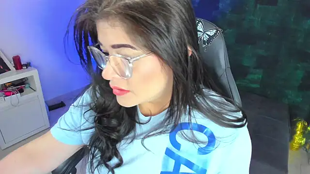 Snapshot of BellaFlaming chatting on 01/29/25, 10:48 BellaFlaming online show from 01/29/25, 10:48