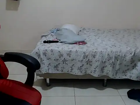 Snapshot of -Marivalda- chatting on 01/25/25, 02:26 -Marivalda- online show from 01/25/25, 02:26