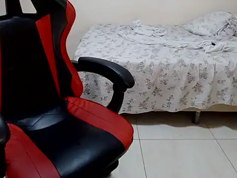Snapshot of -Marivalda- chatting on 01/27/25, 10:27 -Marivalda- online show from 01/27/25, 10:27