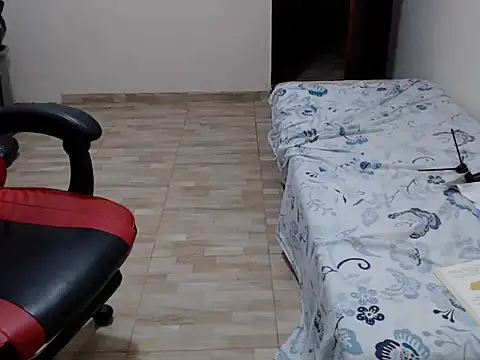 Snapshot of -Marivalda- chatting on 02/25/25, 10:18 -Marivalda- online show from 02/25/25, 10:18