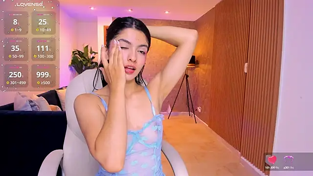 Snapshot of miiaa_evans chatting on 10/01/25, 11:16 miiaa evans online show from 10/01/25, 11:16