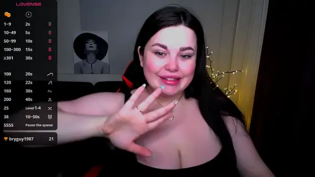 Emily Mo online show from 02/08/25, 06:22