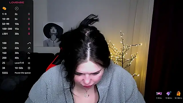 Emily Mo online show from 02/15/25, 06:23