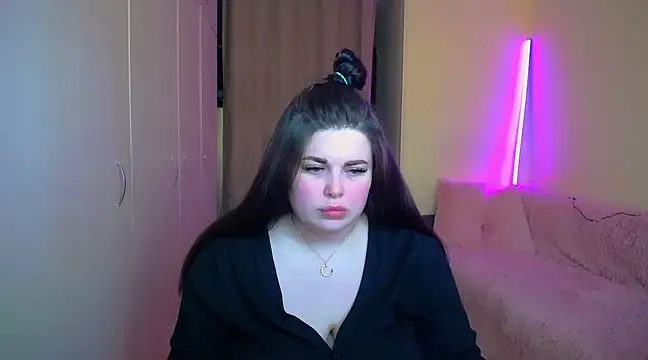 Emily Mo online show from 03/09/25, 09:24