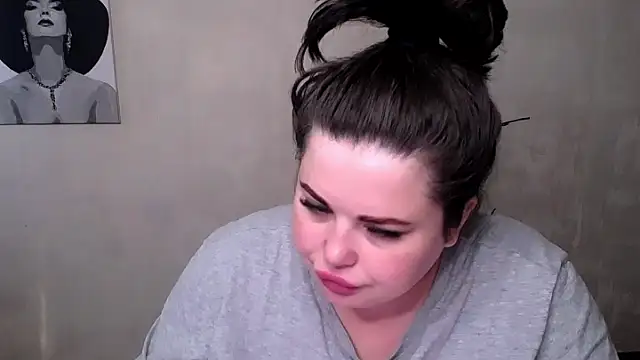 Emily Mo online show from 09/16/25, 05:41