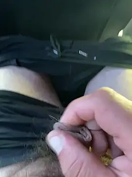 Snapshot of makar8 chatting on 09/26/25, 09:13 makar8 online show from 09/26/25, 09:13