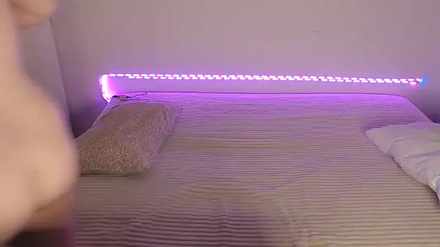 Karolina love  online show from 10/31/25, 05:36