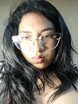 DanelyLopez online show from 11/20/25, 12:55