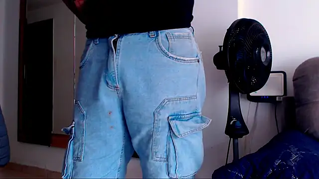 SelfSuck9inchs online show from 10/27/25, 08:13