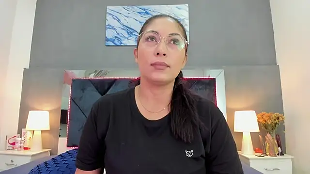 Lauralove 69 online show from 10/21/25, 07:25