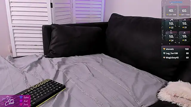 Snapshot of Janes_Art chatting on 12/14/24, 07:14 Janes Art online show from 12/14/24, 07:14