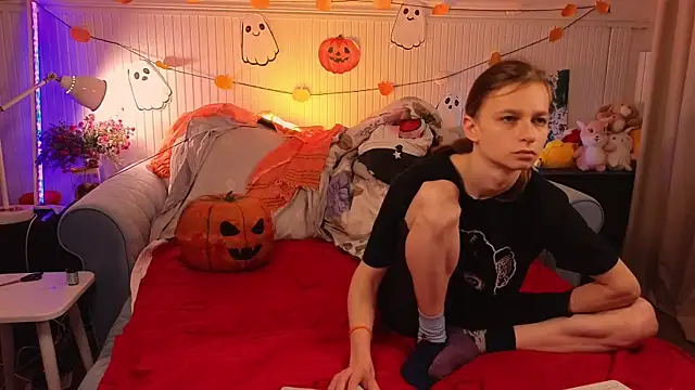 Snapshot of Frank_Fraer chatting on 11/01/25, 05:15 Frank Fraer online show from 11/01/25, 05:15