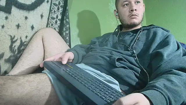 sweet cock28 online show from 10/10/25, 03:44