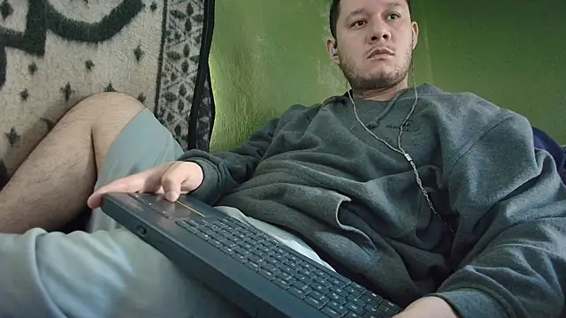 sweet cock28 online show from 10/31/25, 03:46