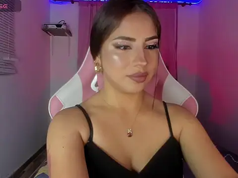 Snapshot of lucykinky22 chatting on 10/25/25, 10:26 lucykinky22 online show from 10/25/25, 10:26