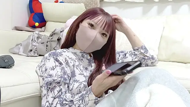 Snapshot of nemui_oyasumi chatting on 03/13/25, 06:12 nemui oyasumi online show from 03/13/25, 06:12