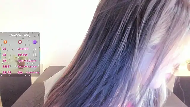 natassha1 online show from 10/18/25, 11:11