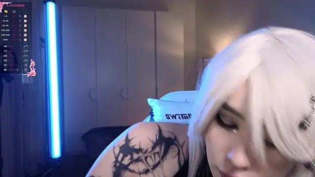 Snapshot of ghot1c_graceeee chatting on 02/04/25, 10:10 ghot1c graceeee online show from 02/04/25, 10:10