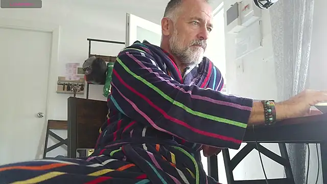 DaddybearVLC online show from 11/01/25, 12:07