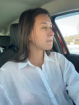 Snapshot of Cherry_Beauty chatting on 02/19/25, 10:12 Cherry Beauty online show from 02/19/25, 10:12