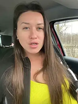 Snapshot of Cherry_Beauty chatting on 03/12/25, 09:12 Cherry Beauty online show from 03/12/25, 09:12