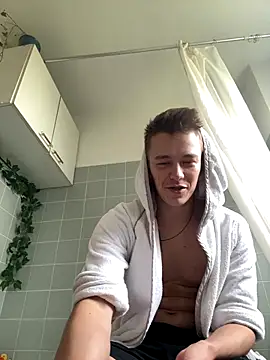 Toyjungee online show from 10/09/25, 01:31