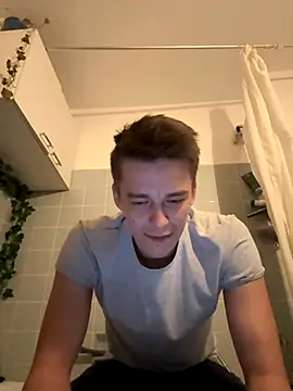 Toyjungee online show from 10/19/25, 05:02