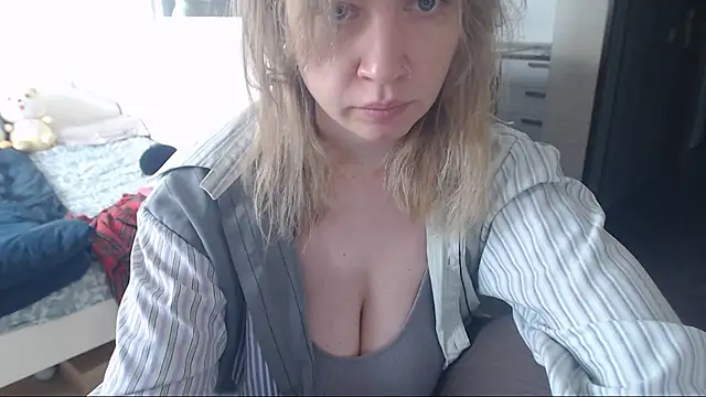 amanda kiss kiss online show from 02/17/25, 11:55