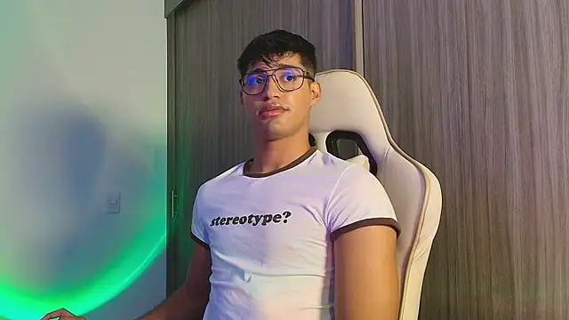 Jimmy Leeh  online show from 10/19/25, 09:15