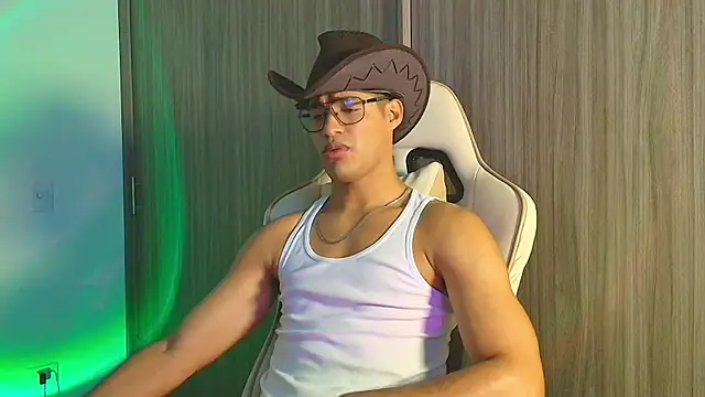 Jimmy Leeh  online show from 10/31/25, 03:40