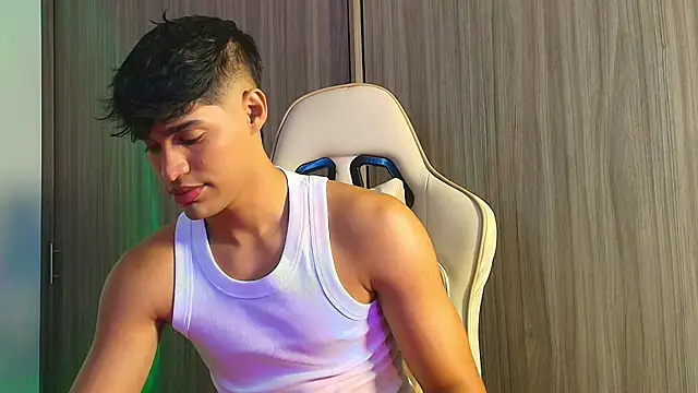 Jimmy Leeh  online show from 11/16/25, 03:56