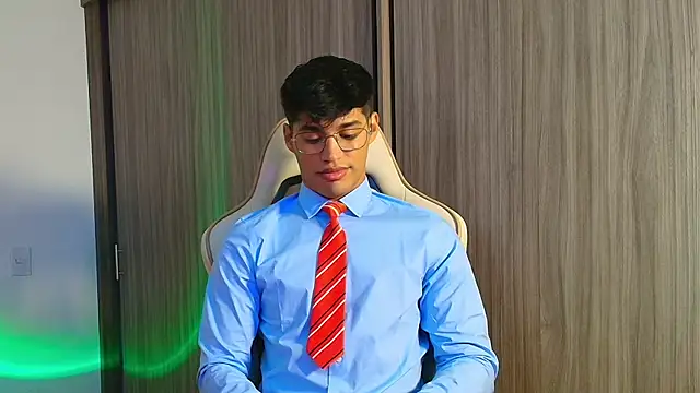 Jimmy Leeh  online show from 11/22/25, 05:06