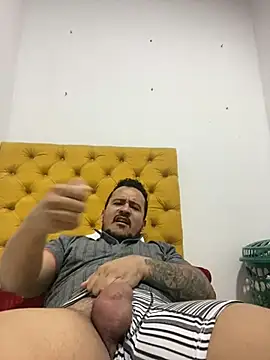 christian colombian1 online show from 12/08/24, 04:46