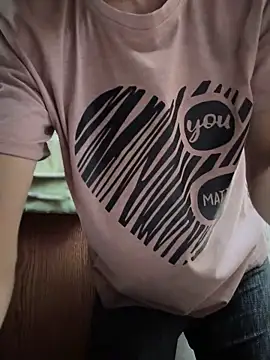 Snapshot of GoldenFlameGoddess chatting on 10/07/25, 12:30 GoldenFlameGoddess online show from 10/07/25, 12:30