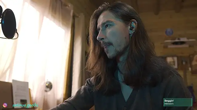 Antinoo Gnothi online show from 10/08/25, 03:42