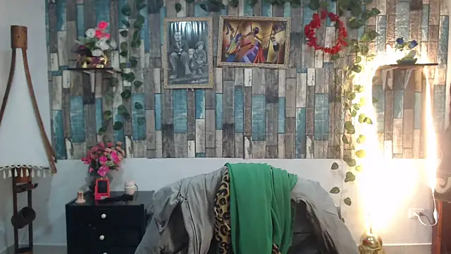 KarimaSarabe online show from 10/08/25, 09:12