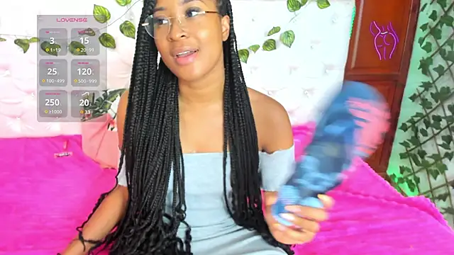 Snapshot of Andrea_Williams24 chatting on 01/28/25, 03:14 Andrea Williams24 online show from 01/28/25, 03:14